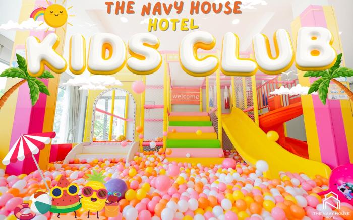 THE NAVY HOUSE HOTEL
