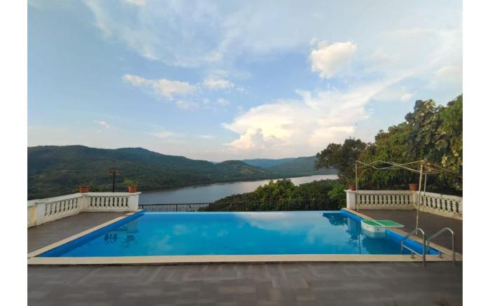 On The High Ground Tourism Point