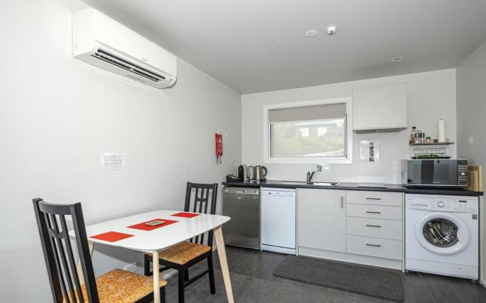 Scott Street Apartments - 1 Bedroom Studio