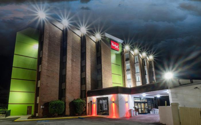 Red Roof Inn & Suites Macon