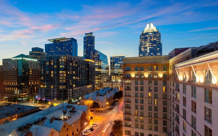 Courtyard by Marriott Austin Downtown/Convention Center