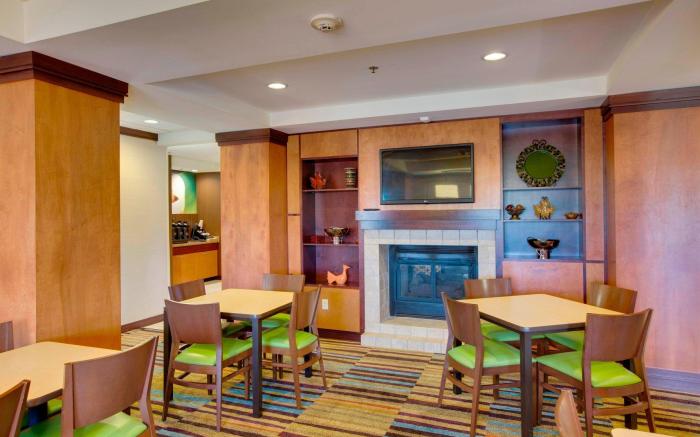 Fairfield Inn & Suites South Hill I-85