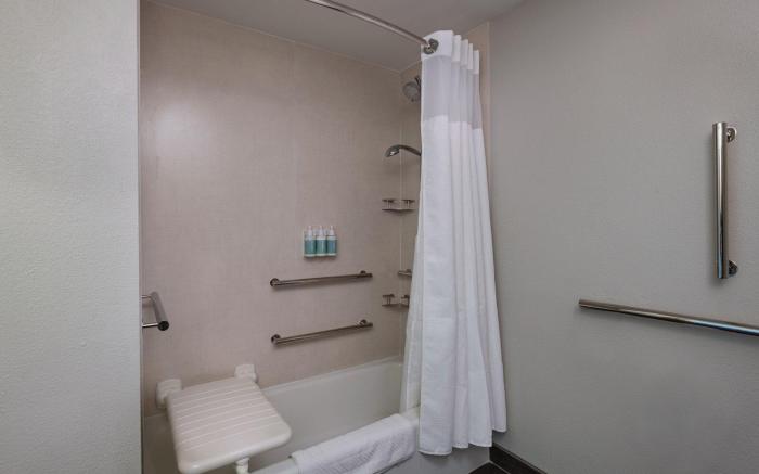 Courtyard by Marriott Dallas Arlington/Entertainment District