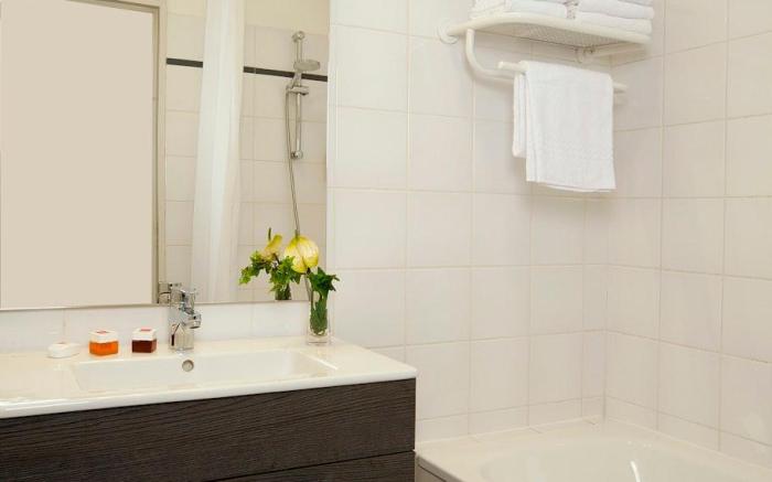 Sejours et Affaires Lyon Park Lane