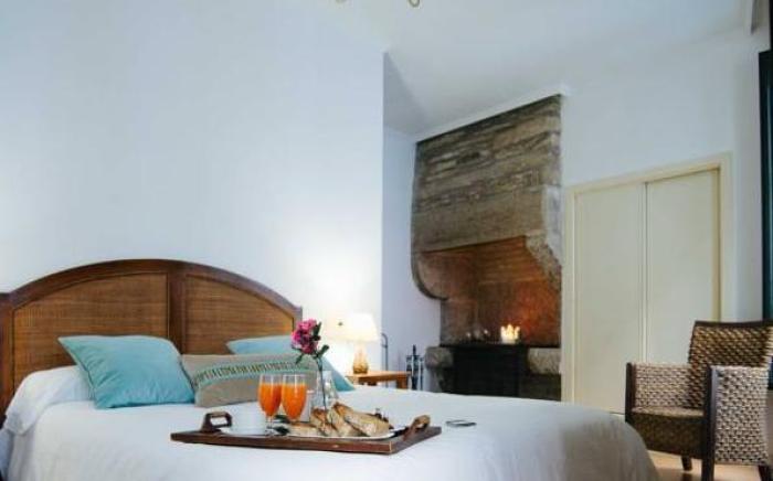 Hotel Arco de Mazarelos