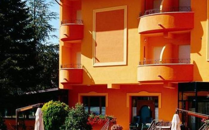 Hotel Ristorante Montenerone Il Poeta