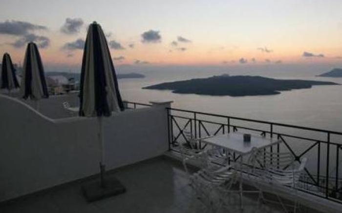 Villa Renos Hotel