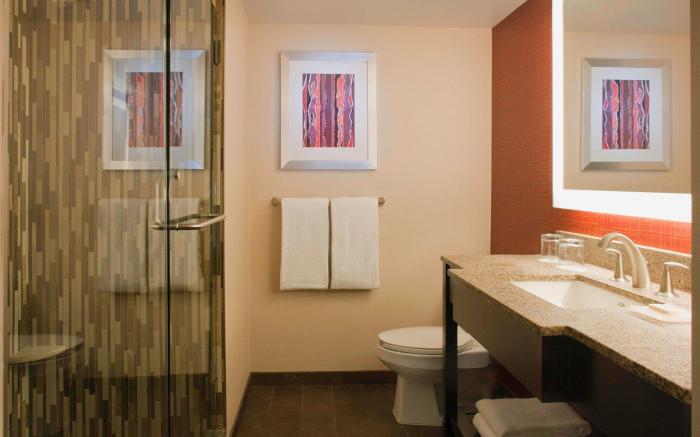 Courtyard by Marriott Los Angeles Sherman Oaks