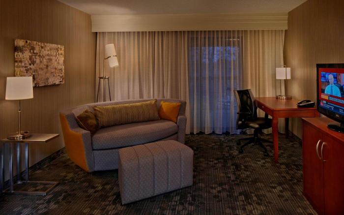 Courtyard by Marriott Providence Warwick