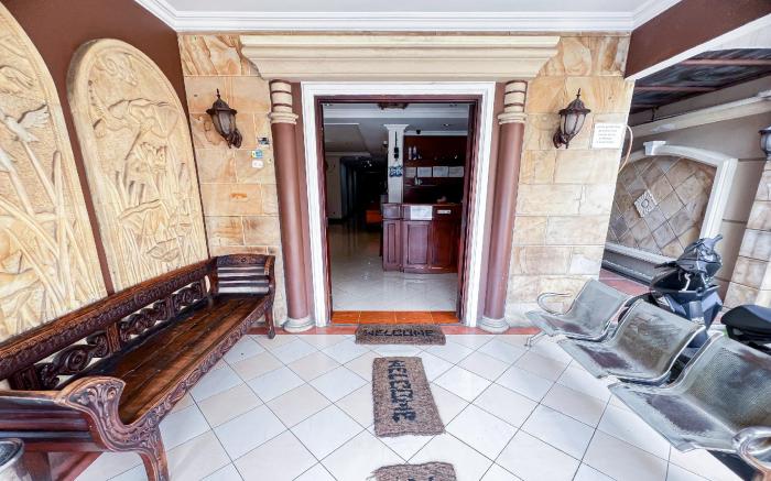 House Of Livina Mitra RedDoorz