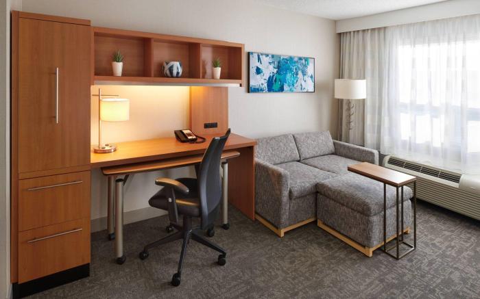 TownePlace Suites by Marriott Mississauga-Airport Corporate Centre