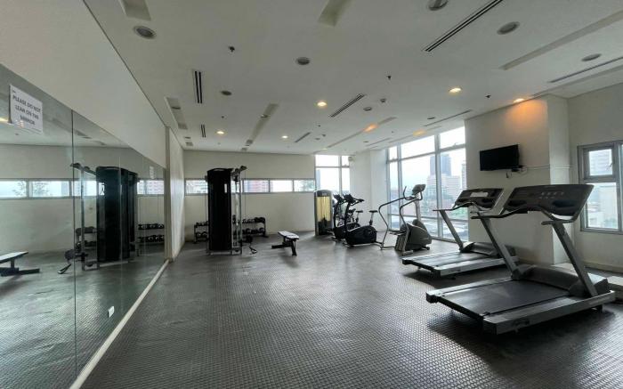 Modern Condo facing Bayview near US Embassy 