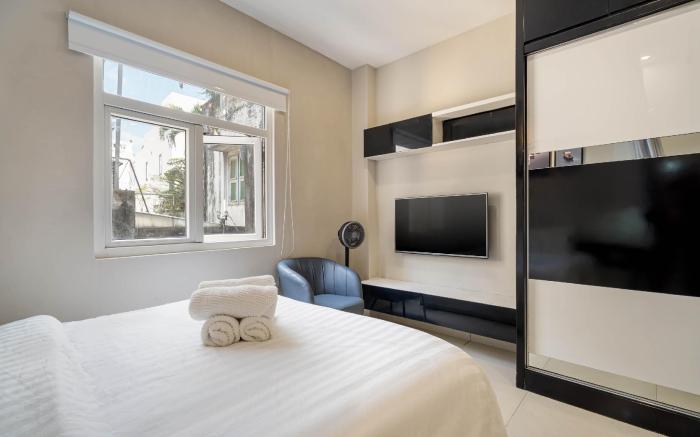 We Home TTT401- Cozy room near Ben Thanh- D1