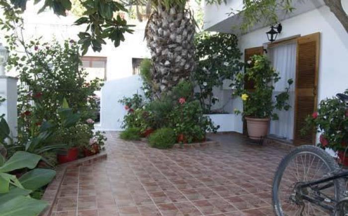 Vaya Zorba Studios