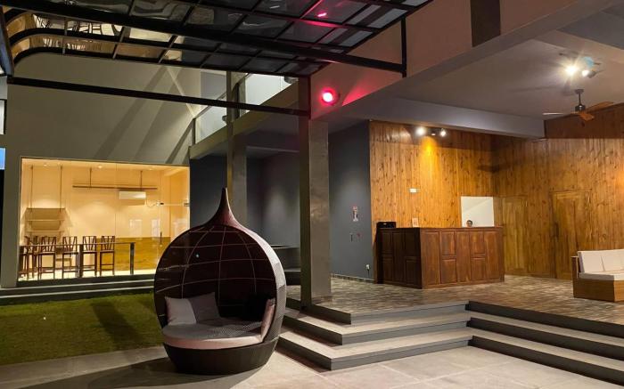 Mazarine Surf Suites Hiriketiya