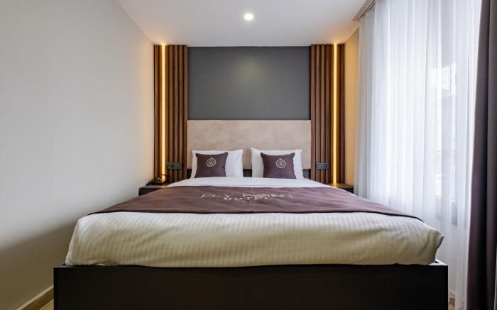 Fly Point Airport Hotel