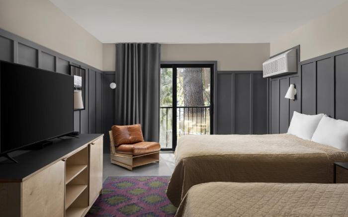 The Coachman Hotel