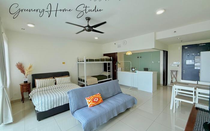 GreeneryHome 1-5pax | Trefoil Setia Alam JSA