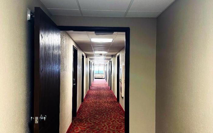 Norwood Inn & Suites Milwaukee