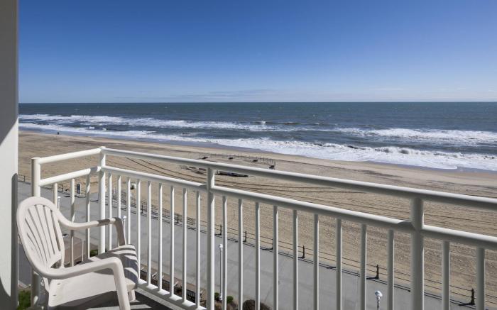 Courtyard Virginia Beach Oceanfront/South