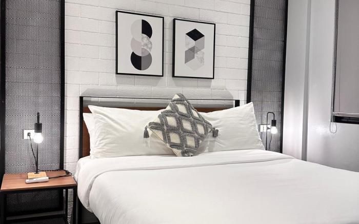 One Bedroom Deluxe in Araneta City Cubao