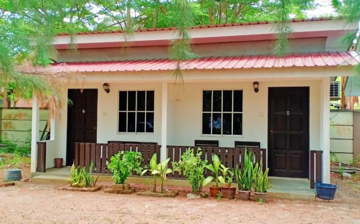 Chenang Indah Chalets