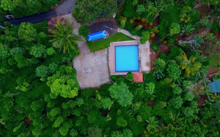 KARAPUZHA LAKESHORE RESORT