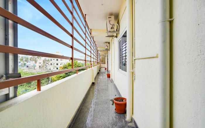 Super Townhouse Bidadi Formerly Royal Garuda
