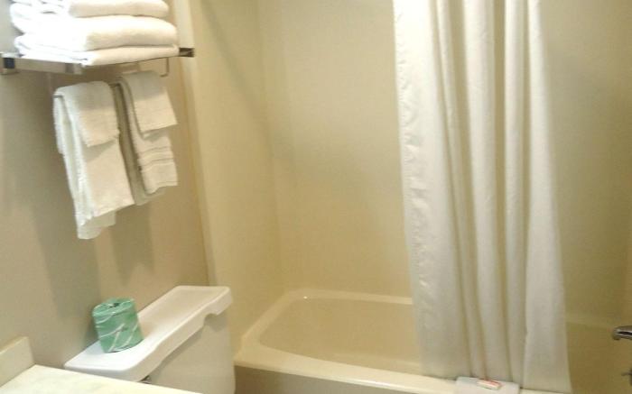 Knights Inn - Paxinos, PA