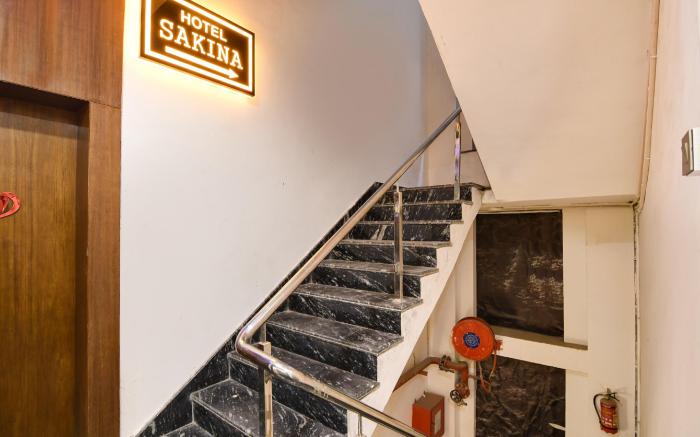 Hotel O Sakina