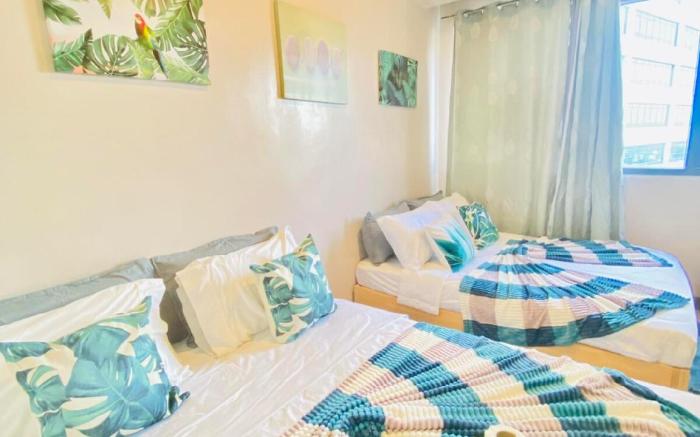 Beach + Pool 1br w/3beds Wi-Fi