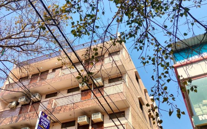 Hotel Diamond Stay @ Near Nizamuddin Railway Station