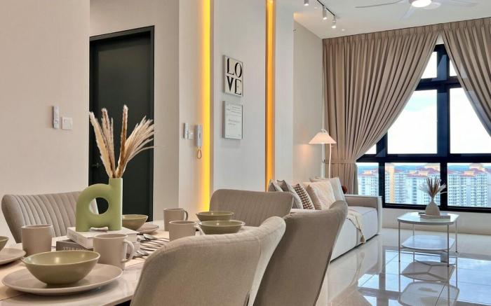 Paradigm Residence, Comfy by Guesthouse (9pax)