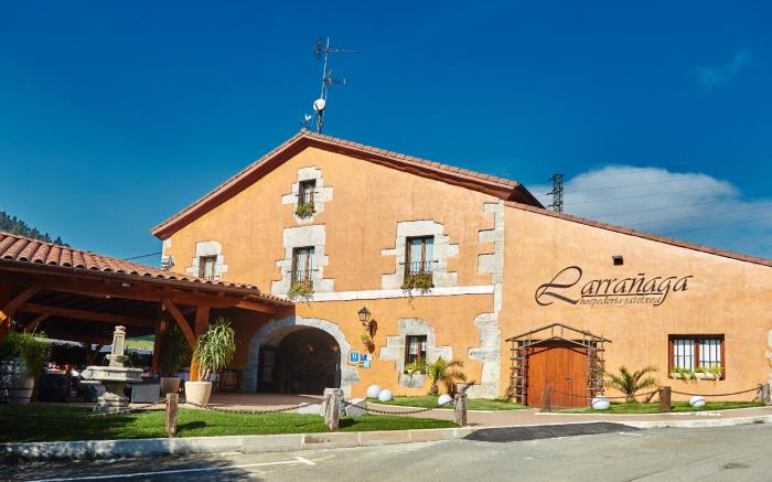 Hotel Larranaga