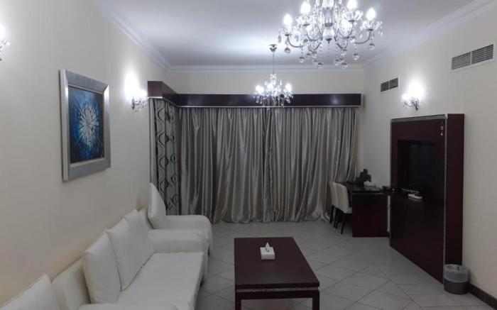 AL MUZIAN PLAZA