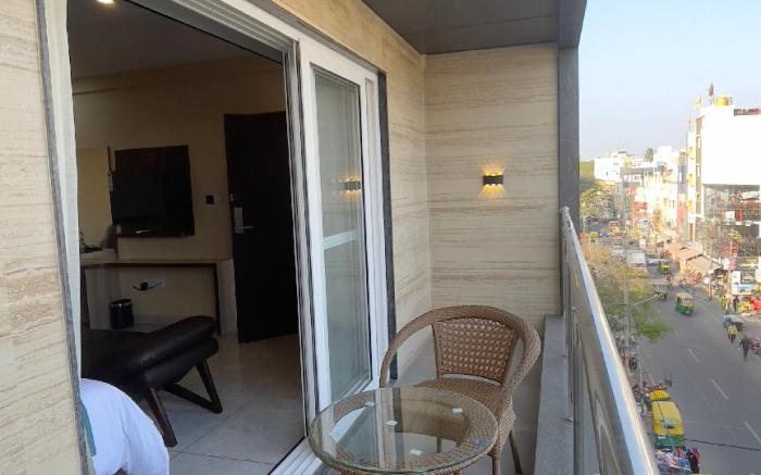 HOTEL BANYAN TREE