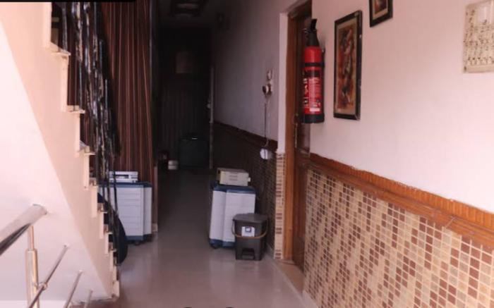 Narayani Guest House By GRB