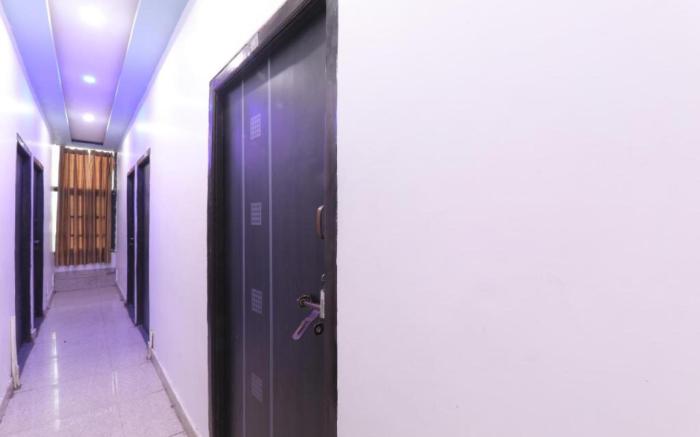 Goroomgo Metro Regency Lucknow