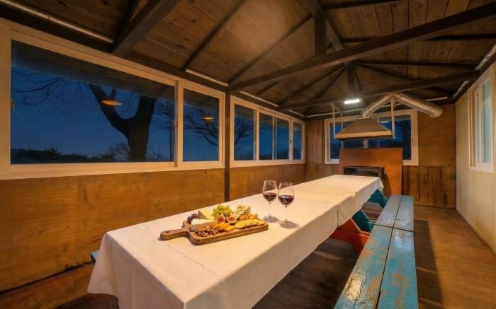 Ganghwa Nakjogaboineun spa Pension