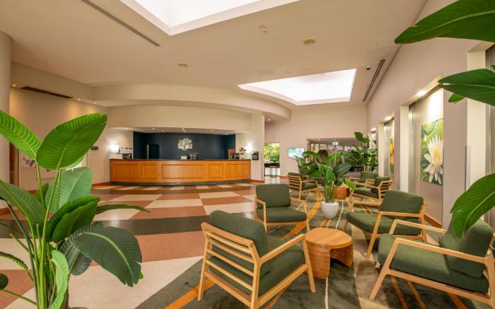 Cairns Harbourside Hotel