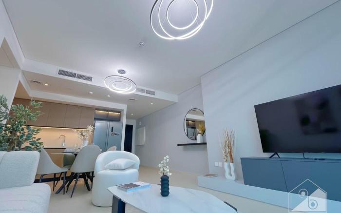 Burj Crown Luxury 2-Bedroom with  Balcony