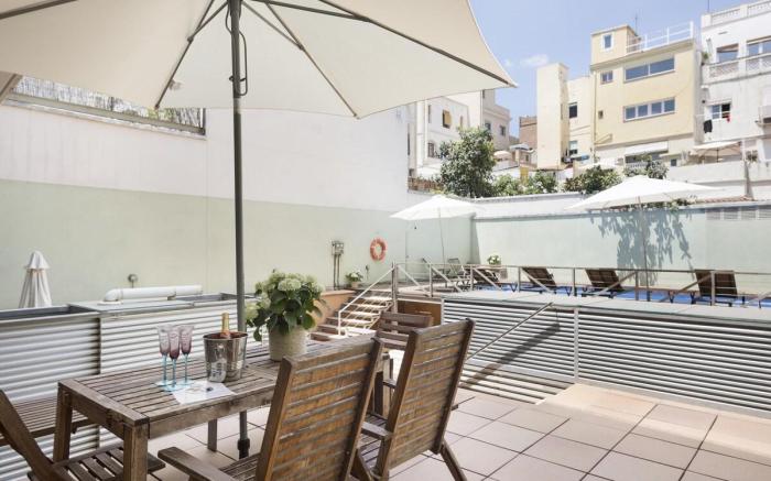 Loft in Barcelona with Terrace and Pool
