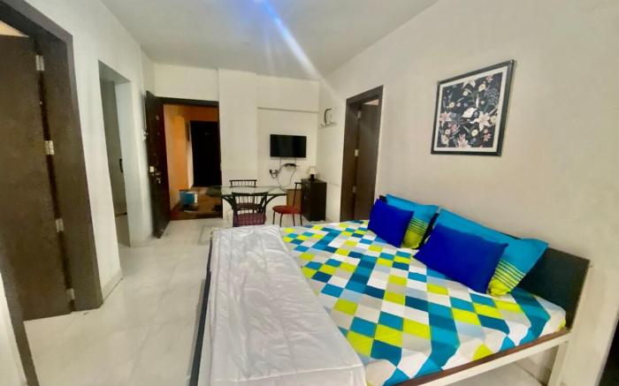 Affordable 2 BHK with 3 Queen Size Bed Free Wi Fi 