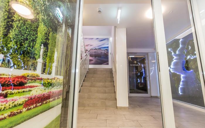 Smart Nano Living - Wien Hauptbahnhof - self check-in