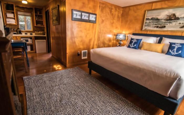 Anchor Inn Resort