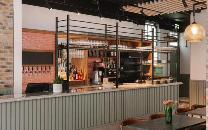 Native Kings Wardrobe, St Pauls