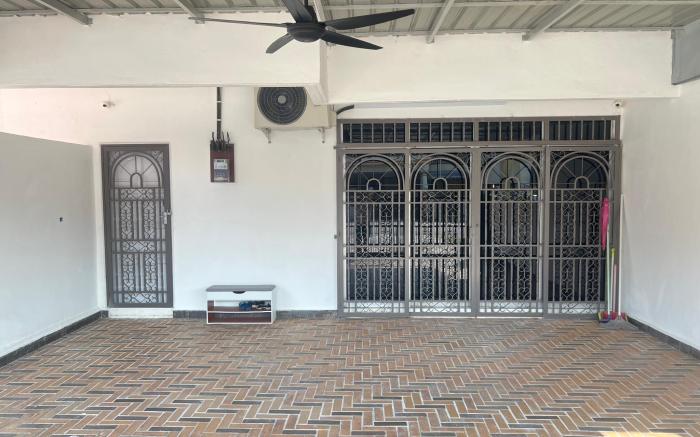 Kampung Lapan TOWN Homestay 10pax @ ExcluSuites 