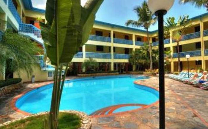 Acuarium Suite Resort