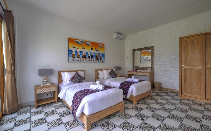 Wide Sands Beach Retreat