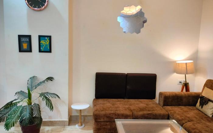 Blue Heart Home  1 BHK-Spacious Flat in Tapovan.